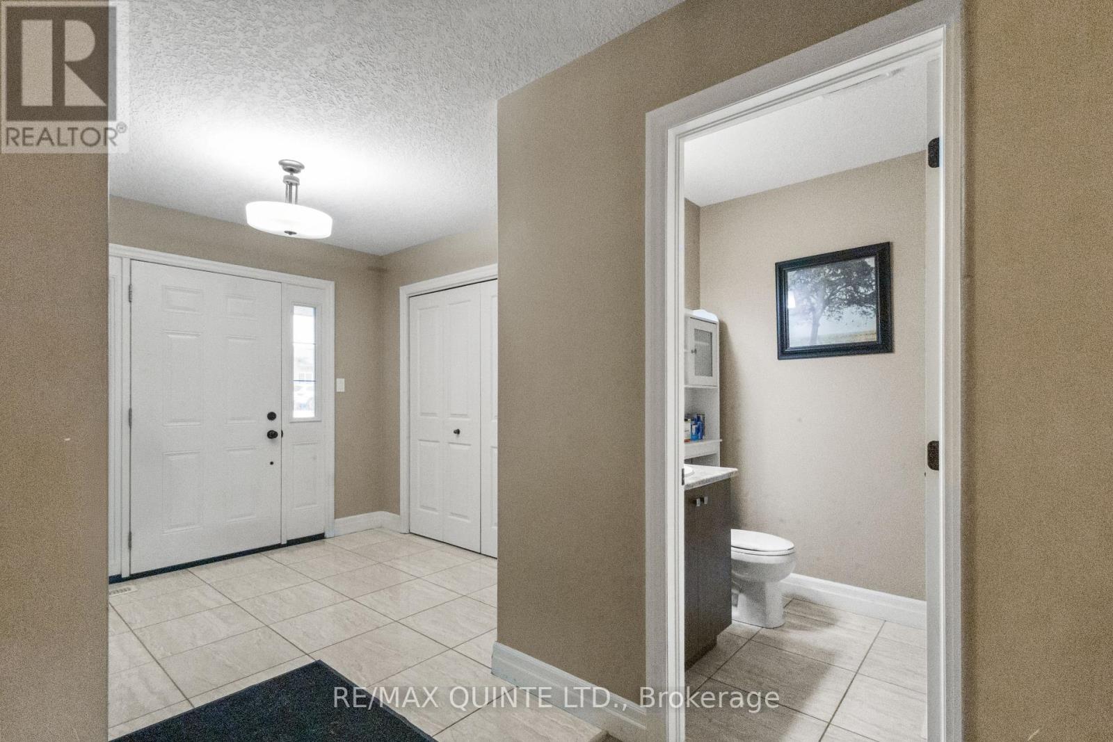 50 Cortland Crescent, Quinte West (Murray Ward), Ontario  K8V 0E9 - Photo 6 - X12713480