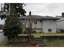 3507 MONMOUTH AVENUE, Vancouver, British Columbia