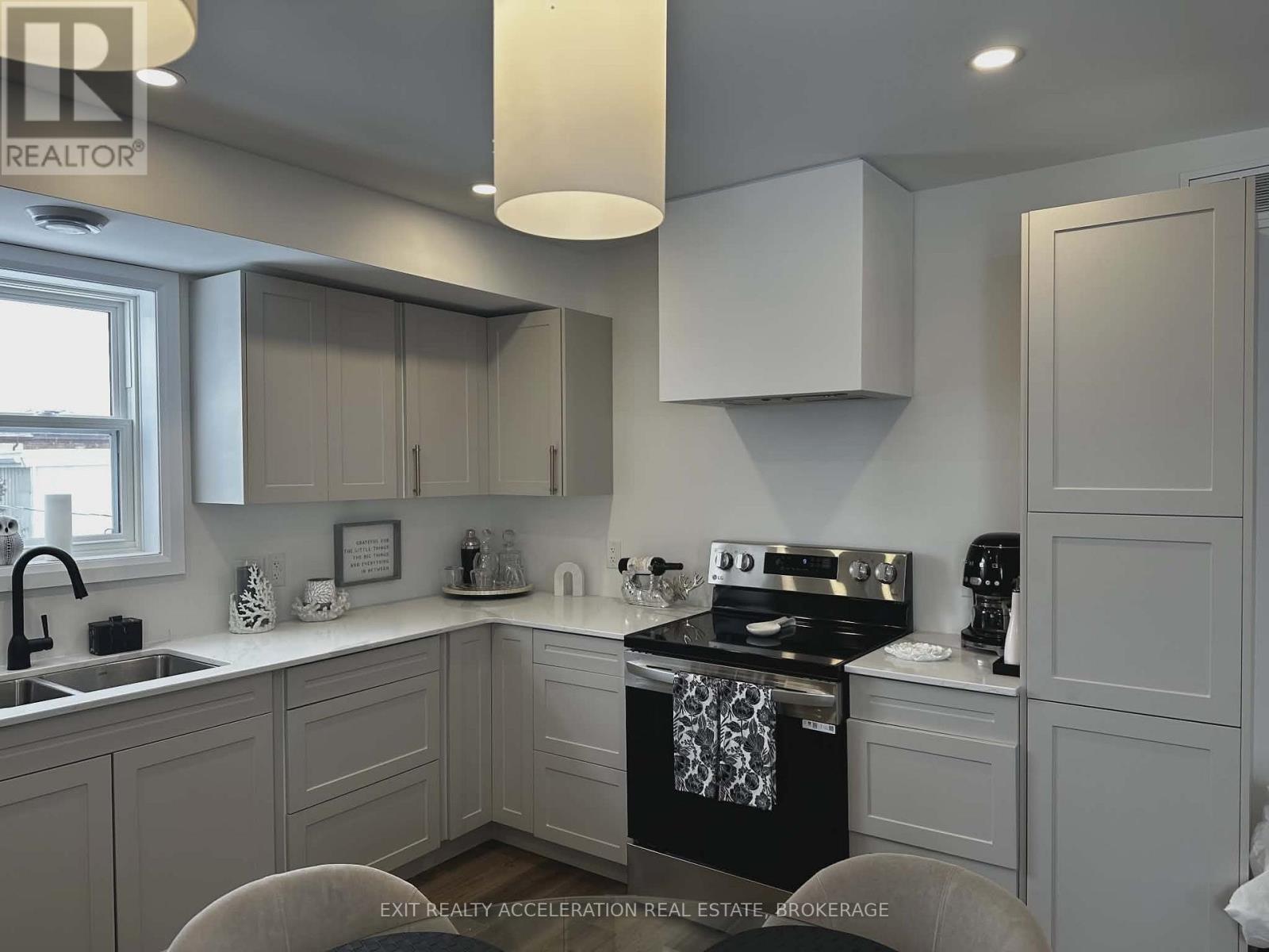 E - 115 John Street, Greater Napanee (Greater Napanee), Ontario  K7R 1R1 - Photo 5 - X12713408