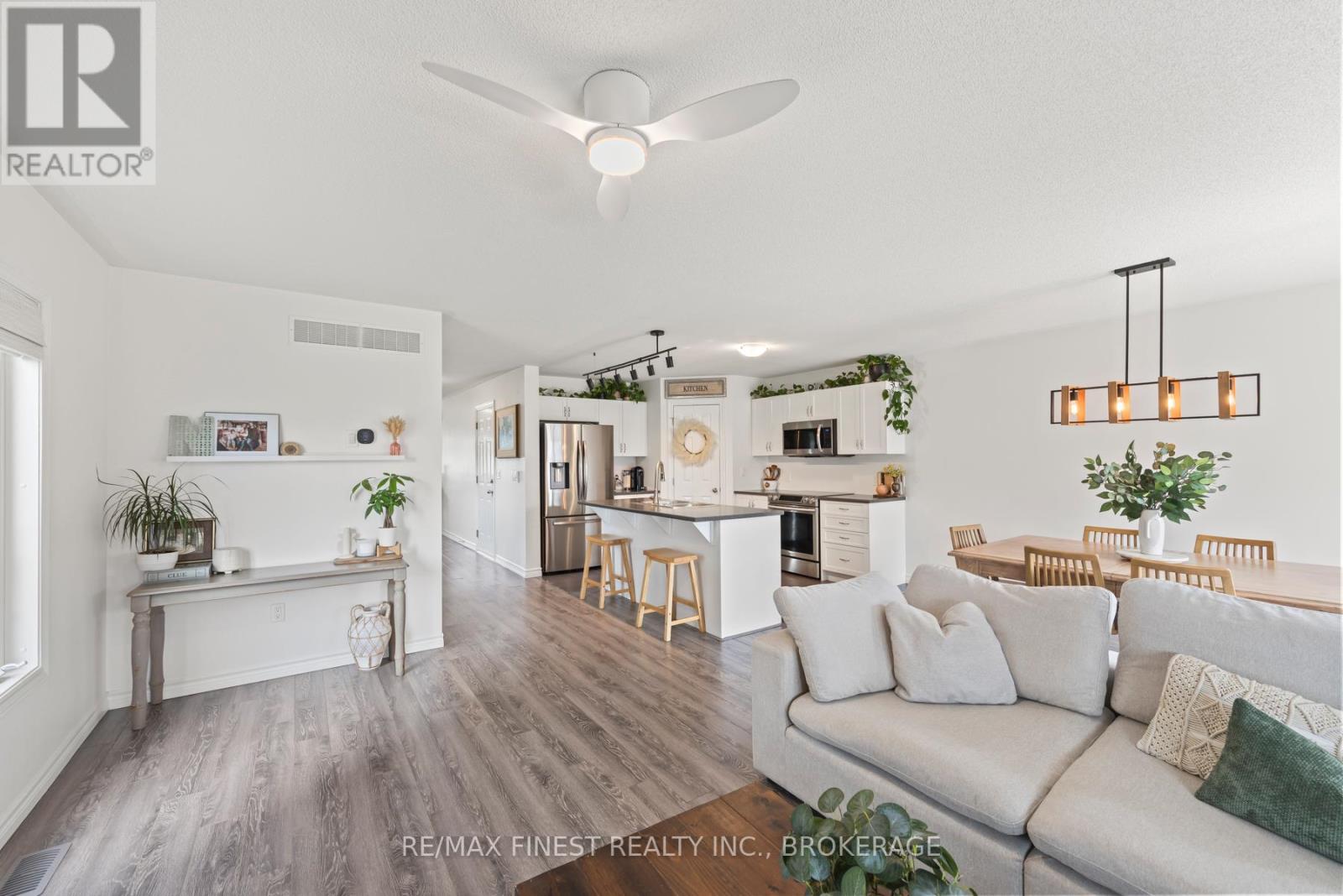 37 Brennan Crescent, Loyalist (Odessa), Ontario  K0H 2H0 - Photo 17 - X12713440