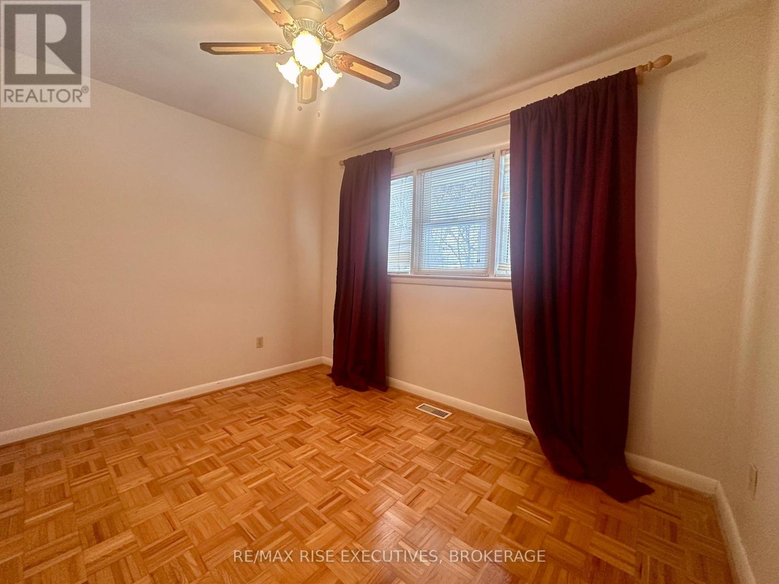 354 Meadowcrest Road, Kingston, Ontario  K7M 3S5 - Photo 8 - X12713504