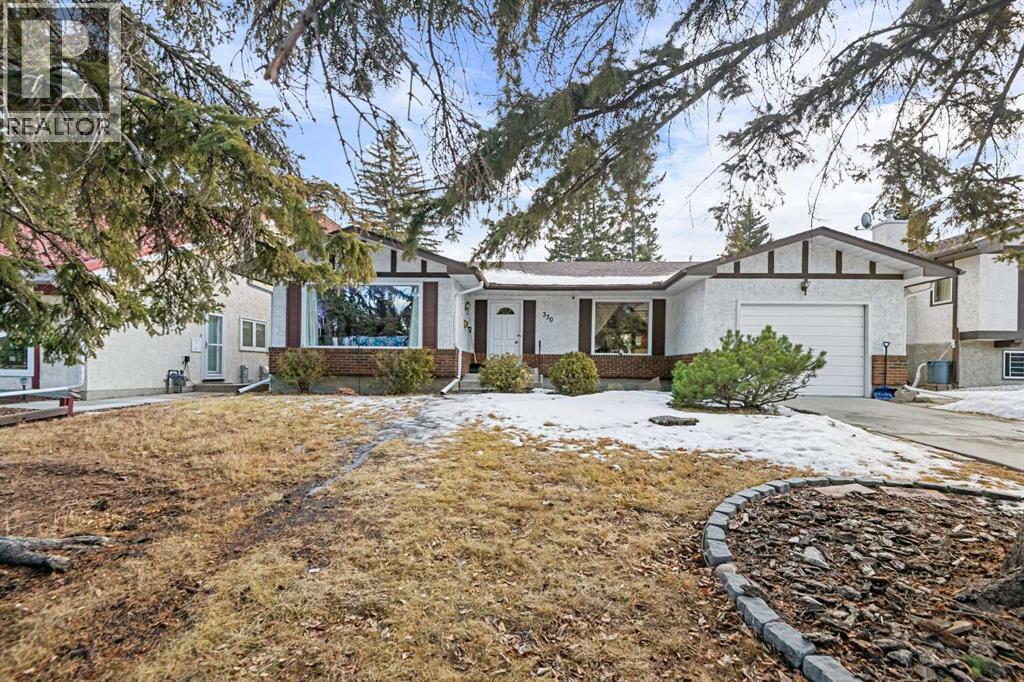 330 Oakwood Place SW, Calgary, Alberta