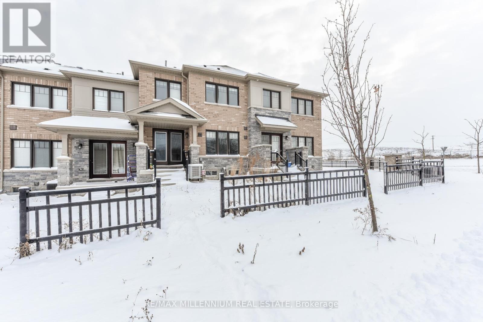 13 HEDGES CRESCENT, Hamilton, Ontario
