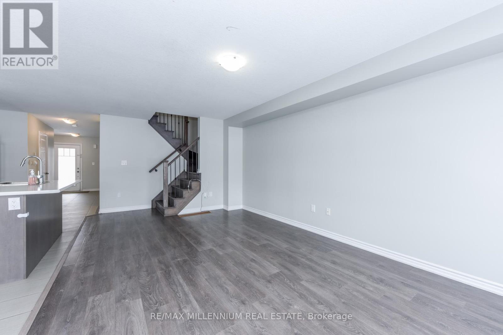 13 Hedges Crescent, Hamilton, Ontario  L8J 0K8 - Photo 12 - X12713226