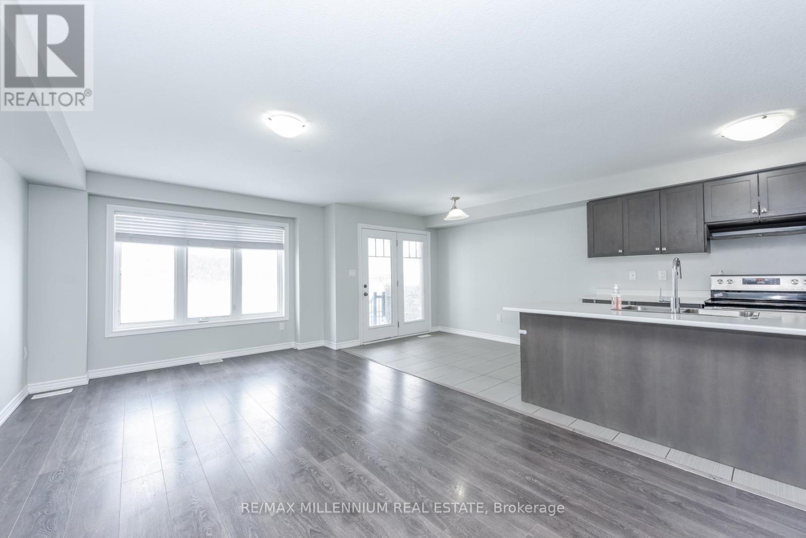 13 Hedges Crescent, Hamilton, Ontario  L8J 0K8 - Photo 8 - X12713226