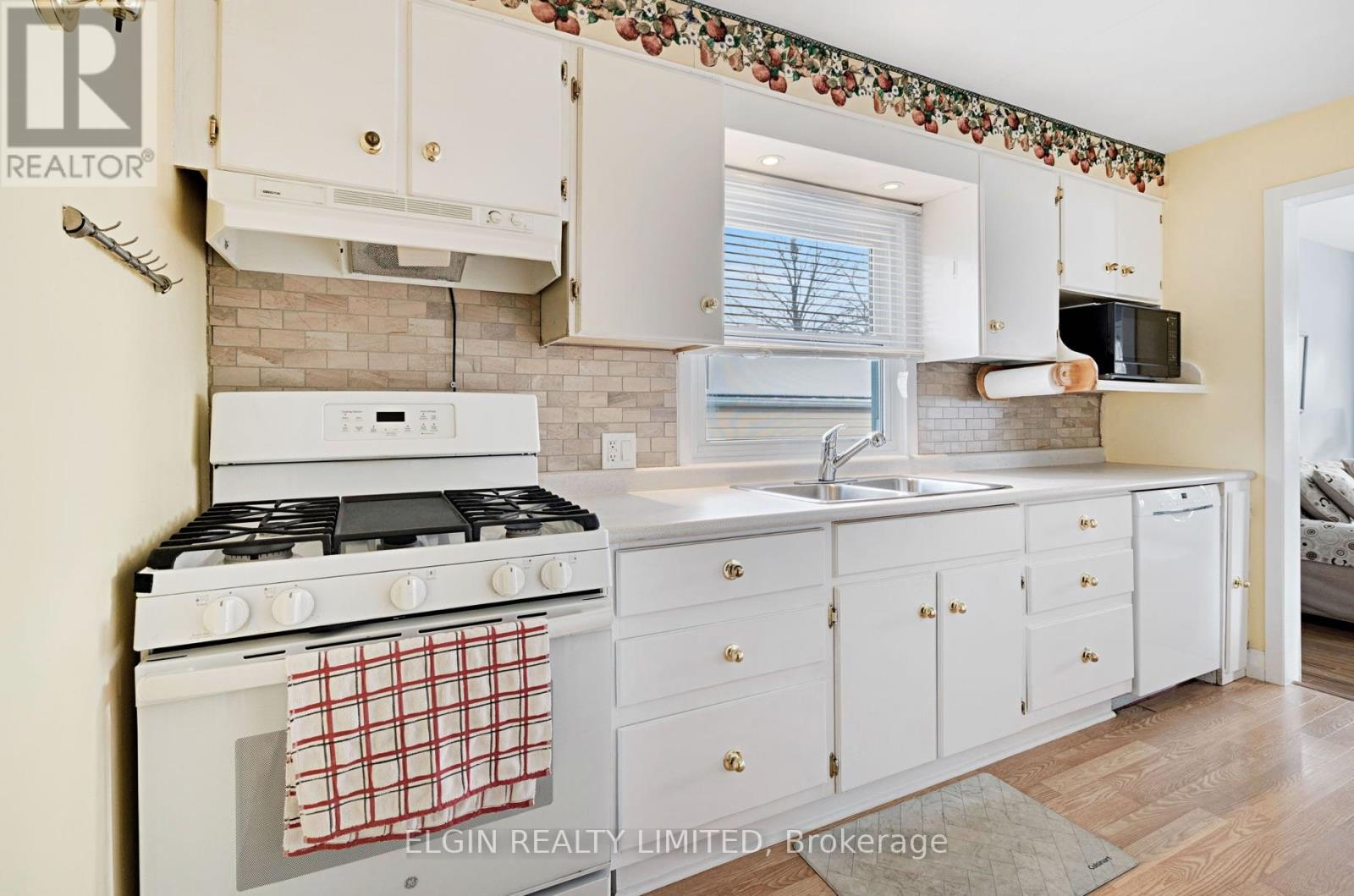 161 Chestnut Street, St. Thomas, Ontario  N5R 2B3 - Photo 17 - X12713512