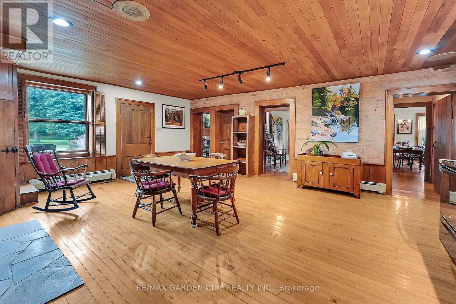 2432 Seburn Road, Thorold, Ontario  L0S 1E6 - Photo 16 - X12458445