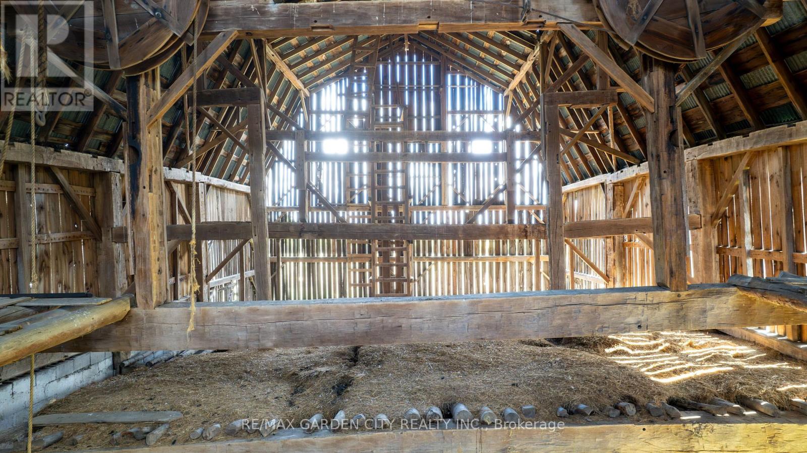 2432 Seburn Road, Thorold, Ontario  L0S 1E6 - Photo 41 - X12458445