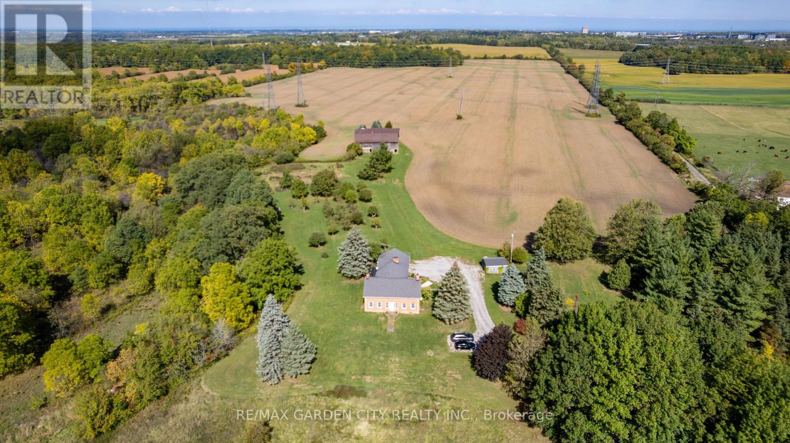 2432 Seburn Road, Thorold, Ontario  L0S 1E6 - Photo 4 - X12458445