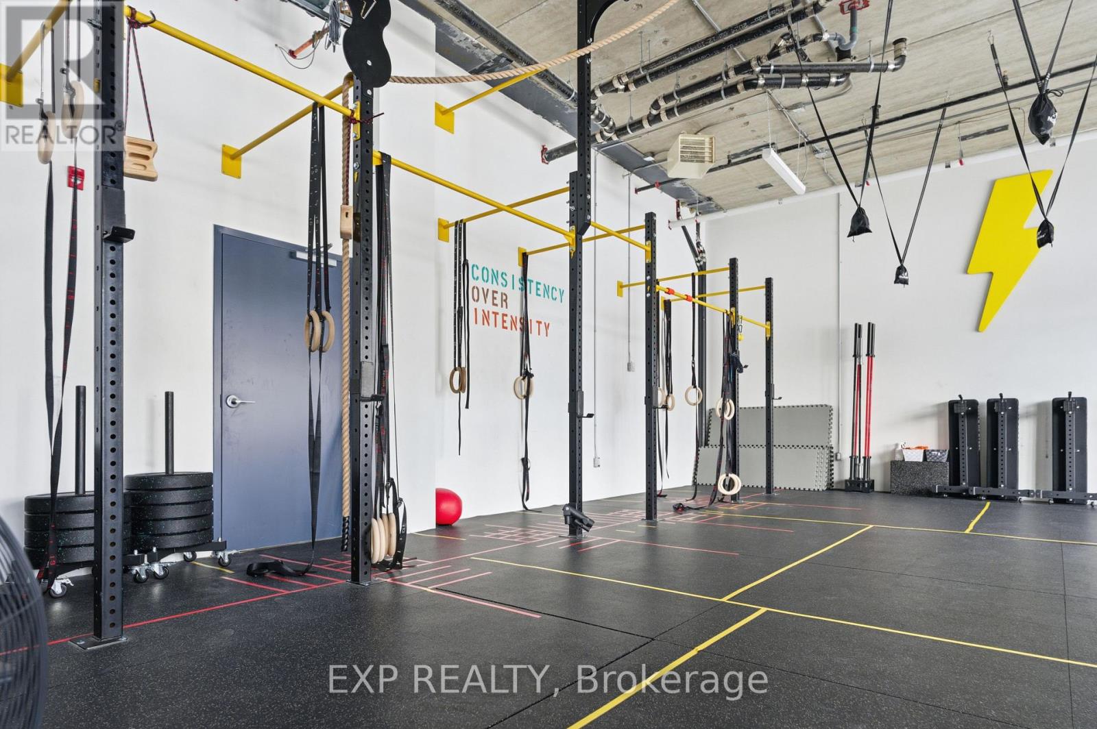 106 - 393 Codd's Road, Ottawa, Ontario  K1K 2G8 - Photo 8 - X12713516