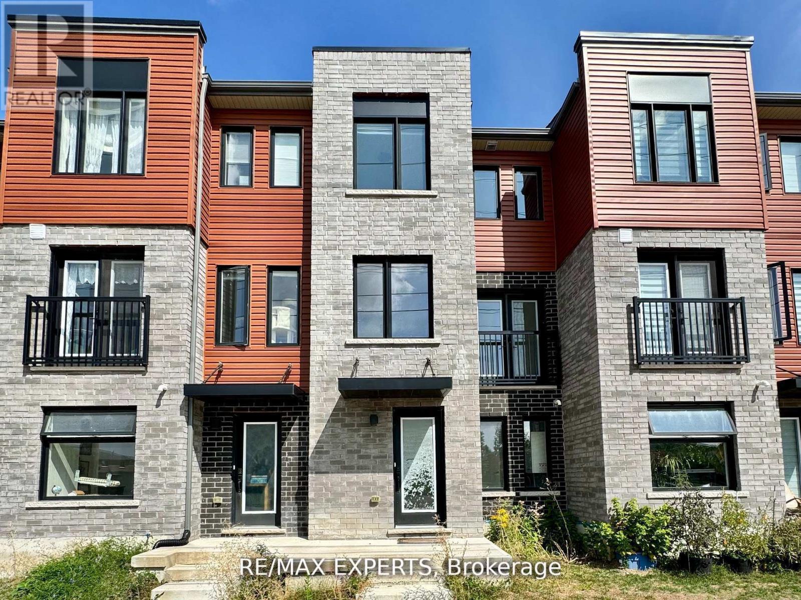 67 Fairlane Avenue, Barrie (Painswick South), Ontario  L9J 0N1 - Photo 24 - S12713238