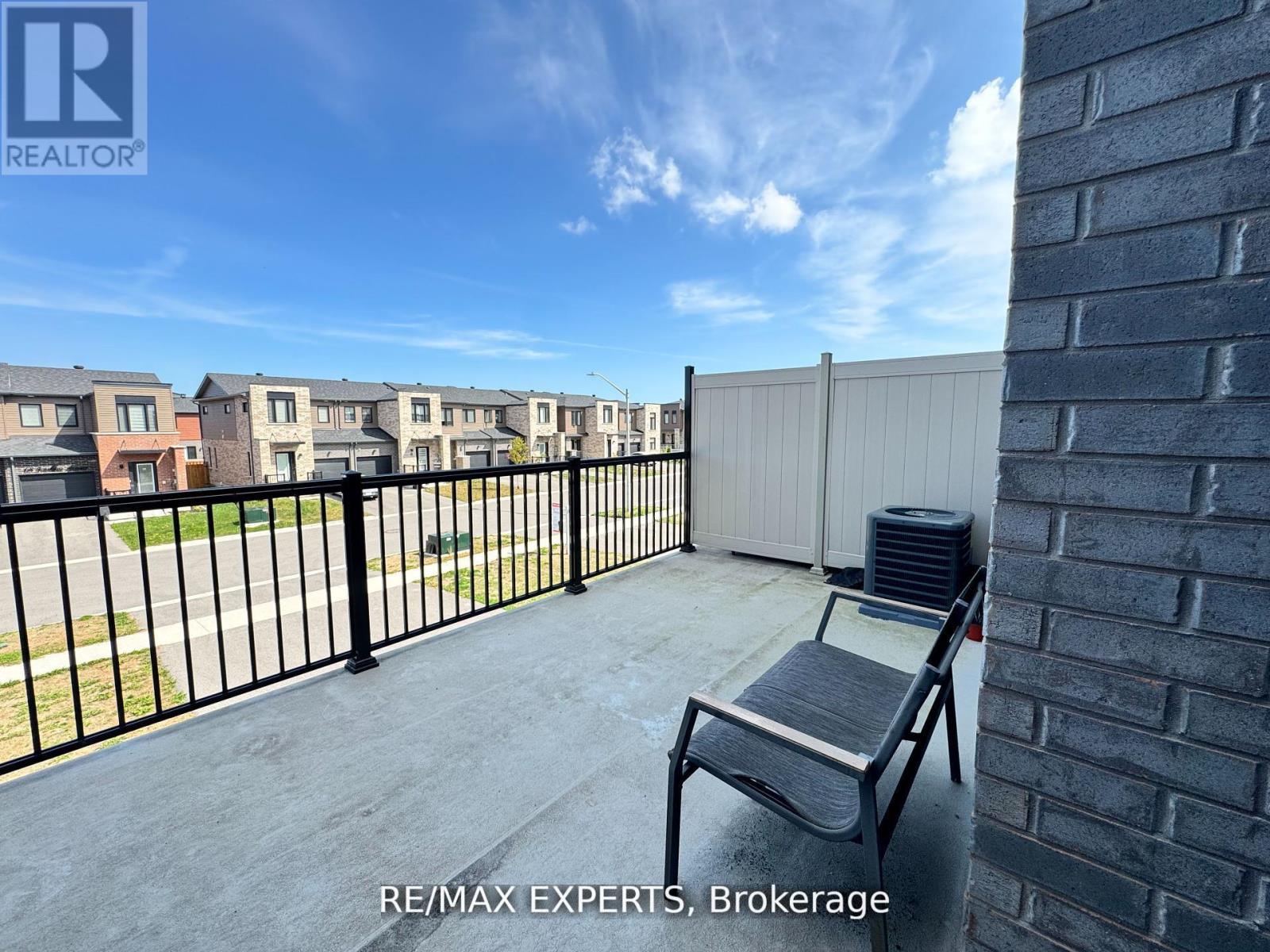 67 Fairlane Avenue, Barrie (Painswick South), Ontario  L9J 0N1 - Photo 15 - S12713238