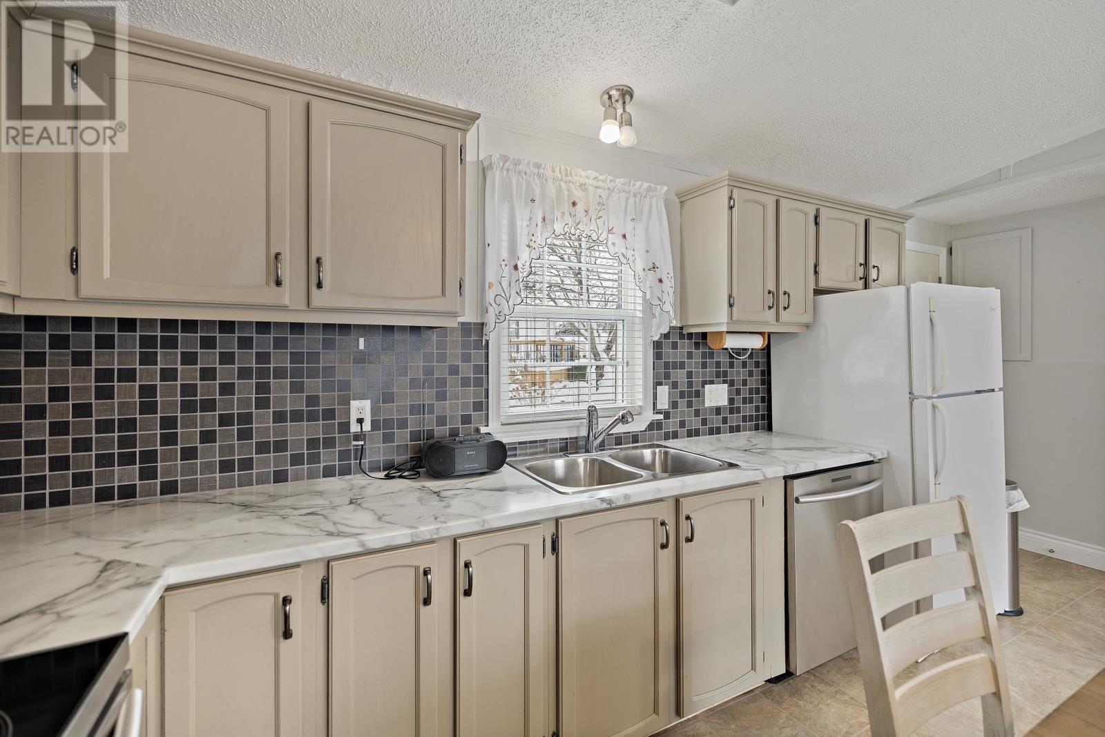 36 Mariner Drive, Charlottetown, Prince Edward Island  C1C 1M1 - Photo 11 - 202601155