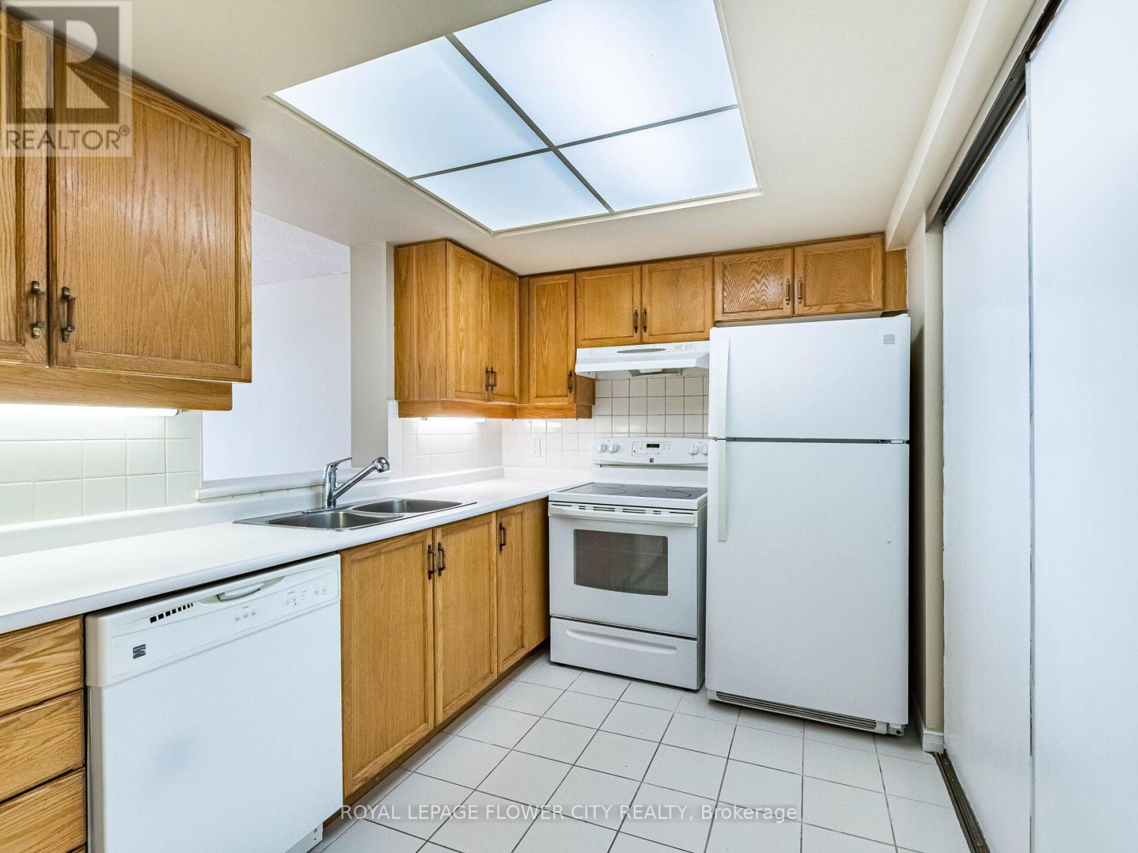 604 - 6 Humberline Drive, Toronto (West Humber-Clairville), Ontario  M9W 6X8 - Photo 19 - W12712106