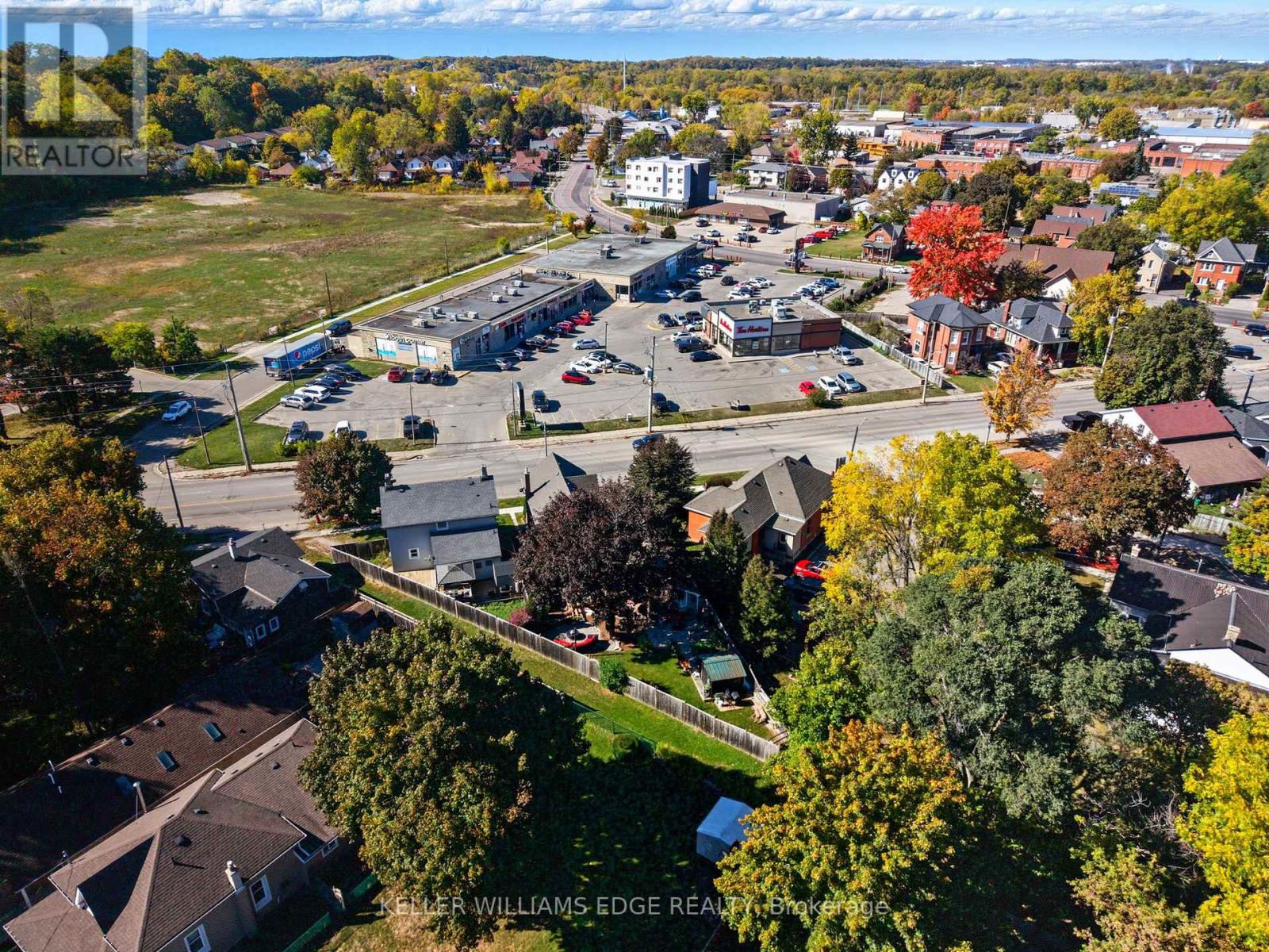 28 Mount Pleasant Street, Brantford, Ontario  N3T 1S6 - Photo 34 - X12473309