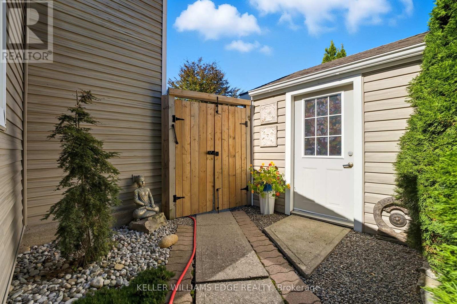 28 Mount Pleasant Street, Brantford, Ontario  N3T 1S6 - Photo 22 - X12473309