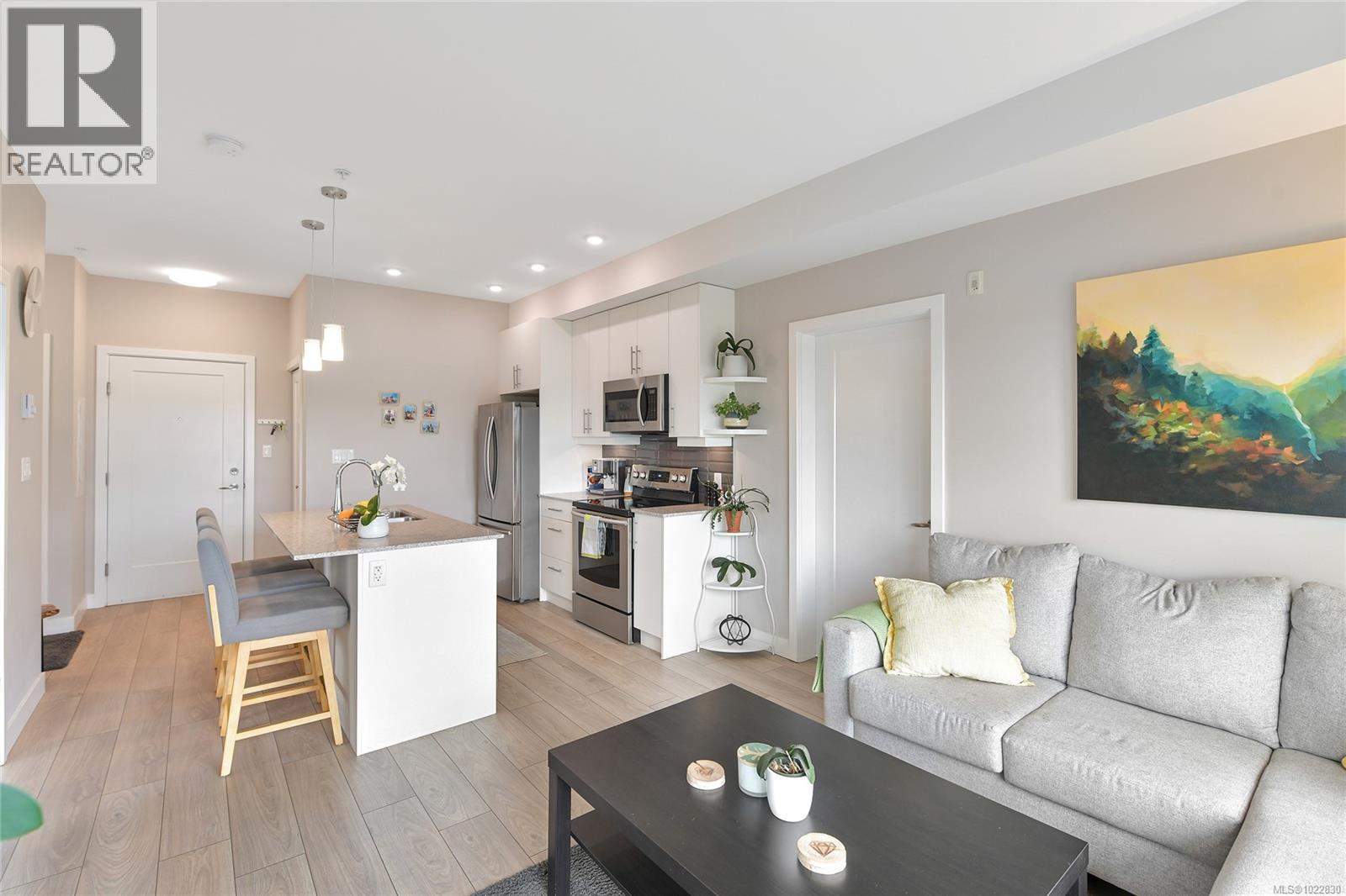 406 1020 Inverness Rd, Saanich, British Columbia V8X 0B1 - Photo 9 - 1022830