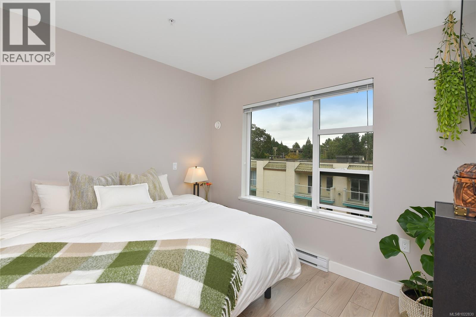 406 1020 Inverness Rd, Saanich, British Columbia V8X 0B1 - Photo 16 - 1022830