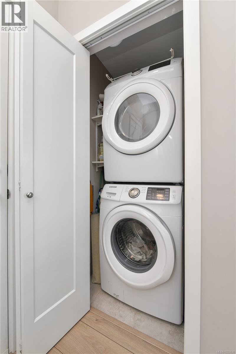 406 1020 Inverness Rd, Saanich, British Columbia V8X 0B1 - Photo 24 - 1022830