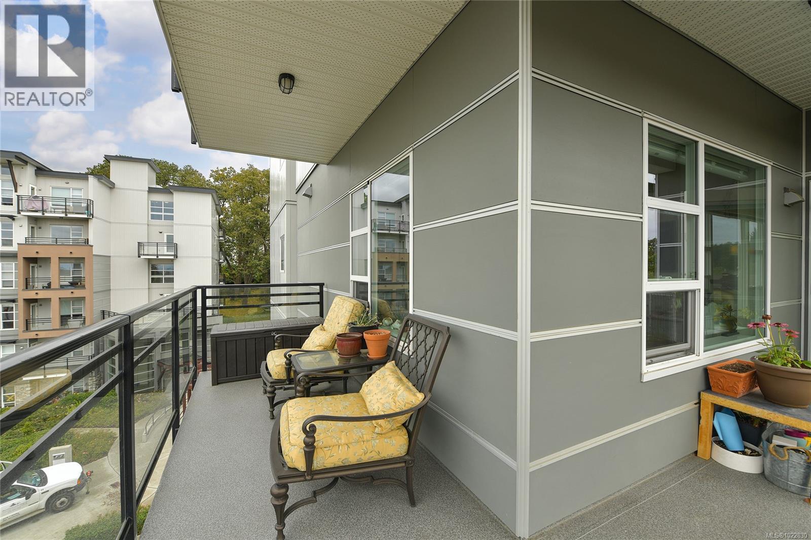 406 1020 Inverness Rd, Saanich, British Columbia V8X 0B1 - Photo 13 - 1022830