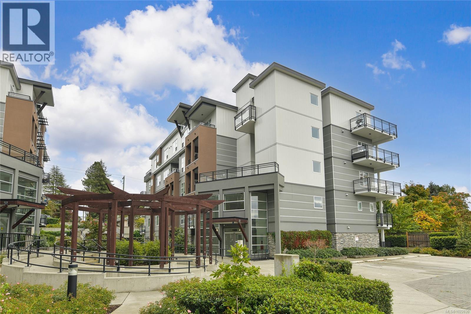 406 1020 Inverness Rd, Saanich, British Columbia