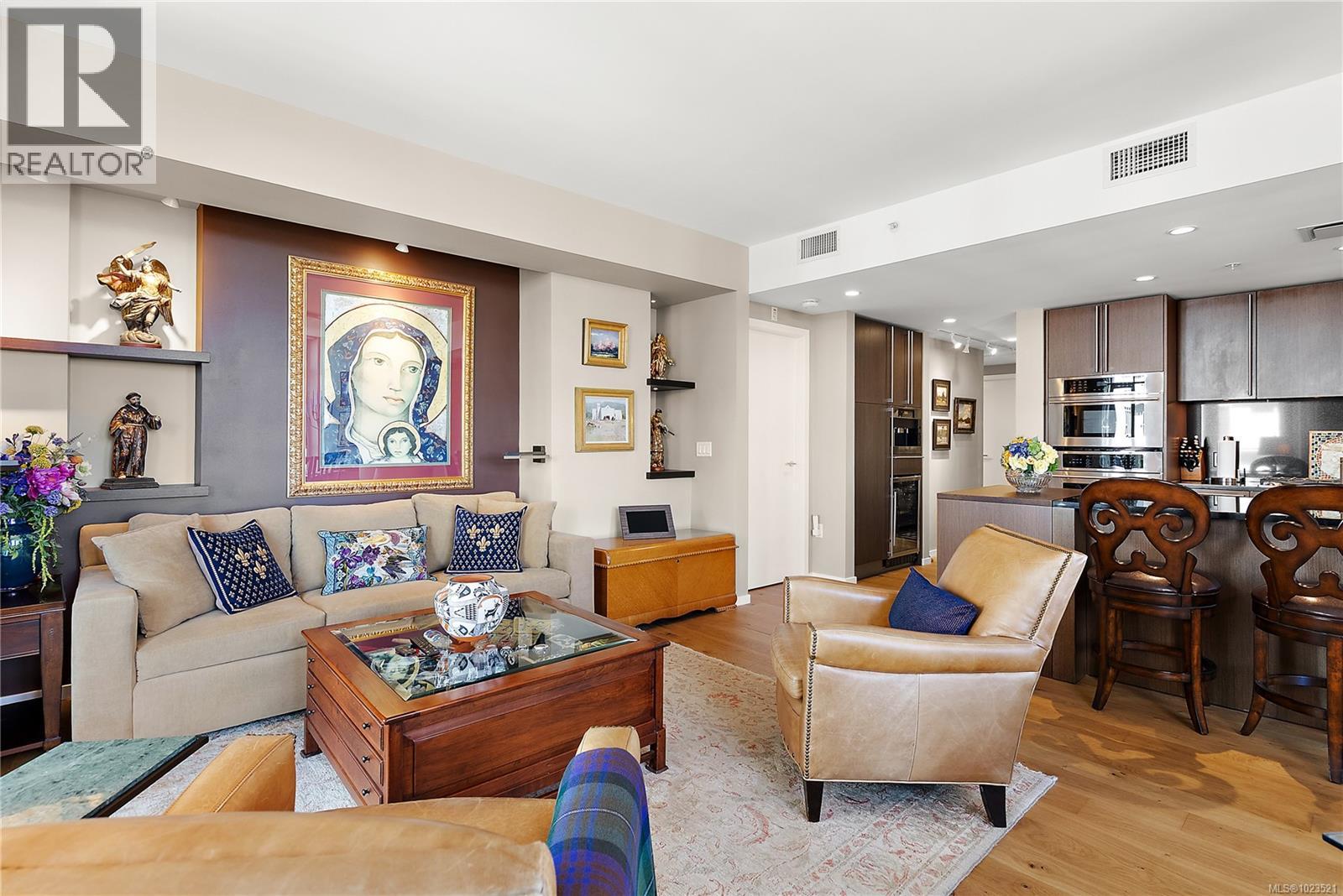 205 100 Saghalie Rd, Victoria, British Columbia  V9A 0A1 - Photo 8 - 1023521