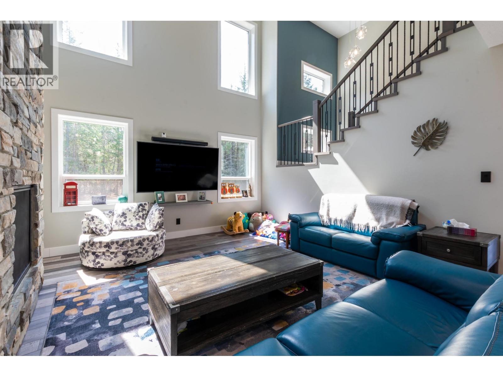 10044 Park Meadows Drive, Prince George, British Columbia  V2N 0H7 - Photo 3 - R3080941