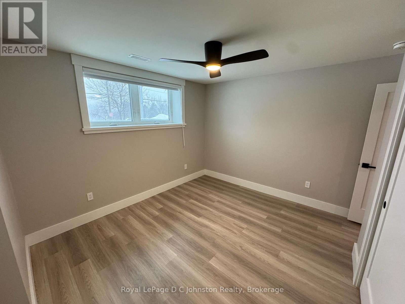 2 - 242 South Rankin Street, Saugeen Shores, Ontario  N0H 2L0 - Photo 9 - X12646074