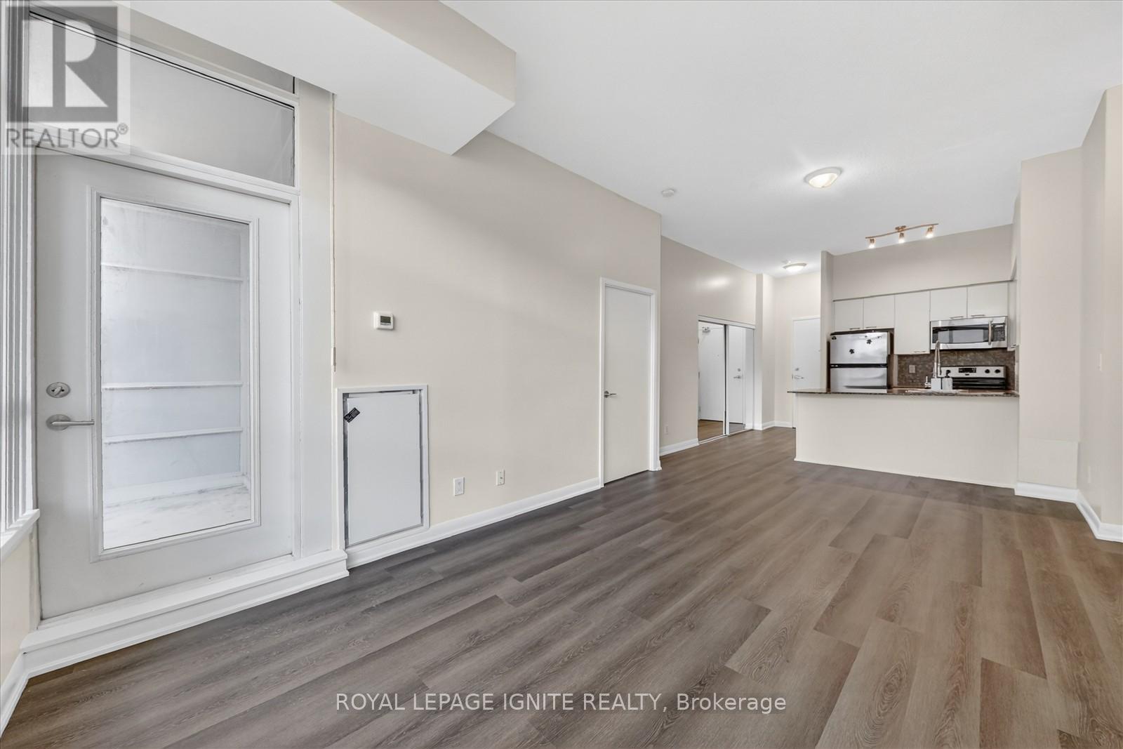 709 - 15 Bruyeres Mews, Toronto, Ontario  M5V 0A7 - Photo 15 - C12713300