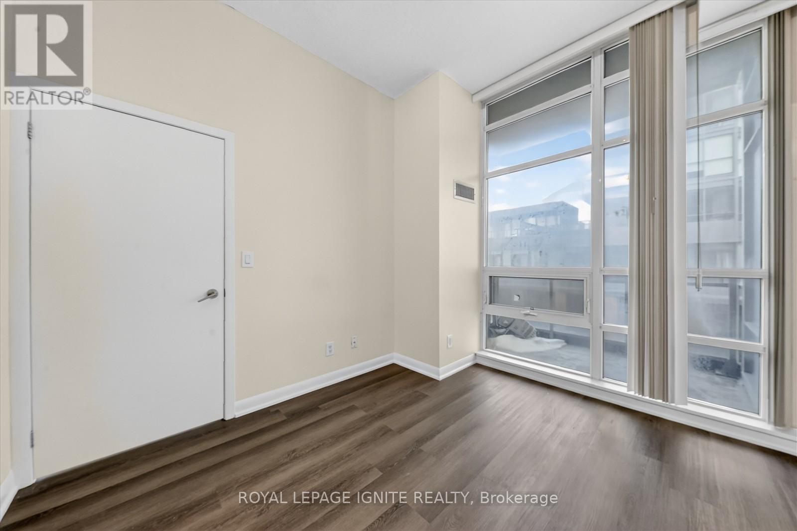 709 - 15 Bruyeres Mews, Toronto, Ontario  M5V 0A7 - Photo 19 - C12713300