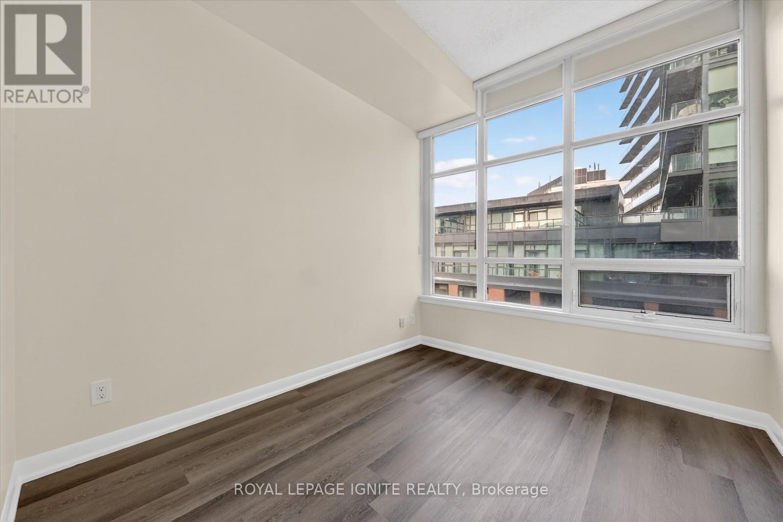 709 - 15 Bruyeres Mews, Toronto, Ontario  M5V 0A7 - Photo 24 - C12713300