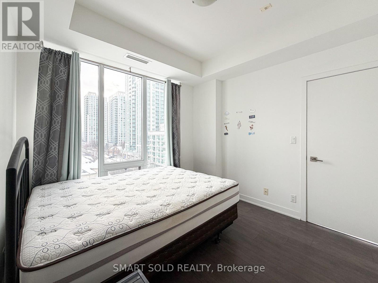 708 - 28 Avondale Avenue, Toronto, Ontario  M2N 2T9 - Photo 8 - C12713346