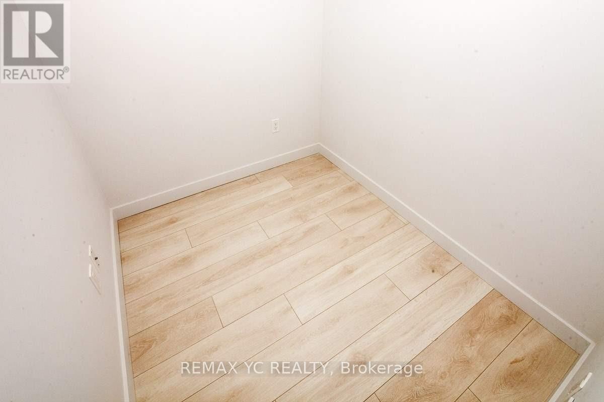 2104 - 8 Eglinton Avenue E, Toronto, Ontario  M4P 1A6 - Photo 10 - C12713436