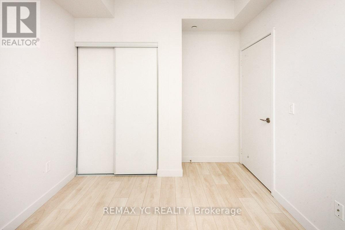 2104 - 8 Eglinton Avenue E, Toronto, Ontario  M4P 1A6 - Photo 8 - C12713436