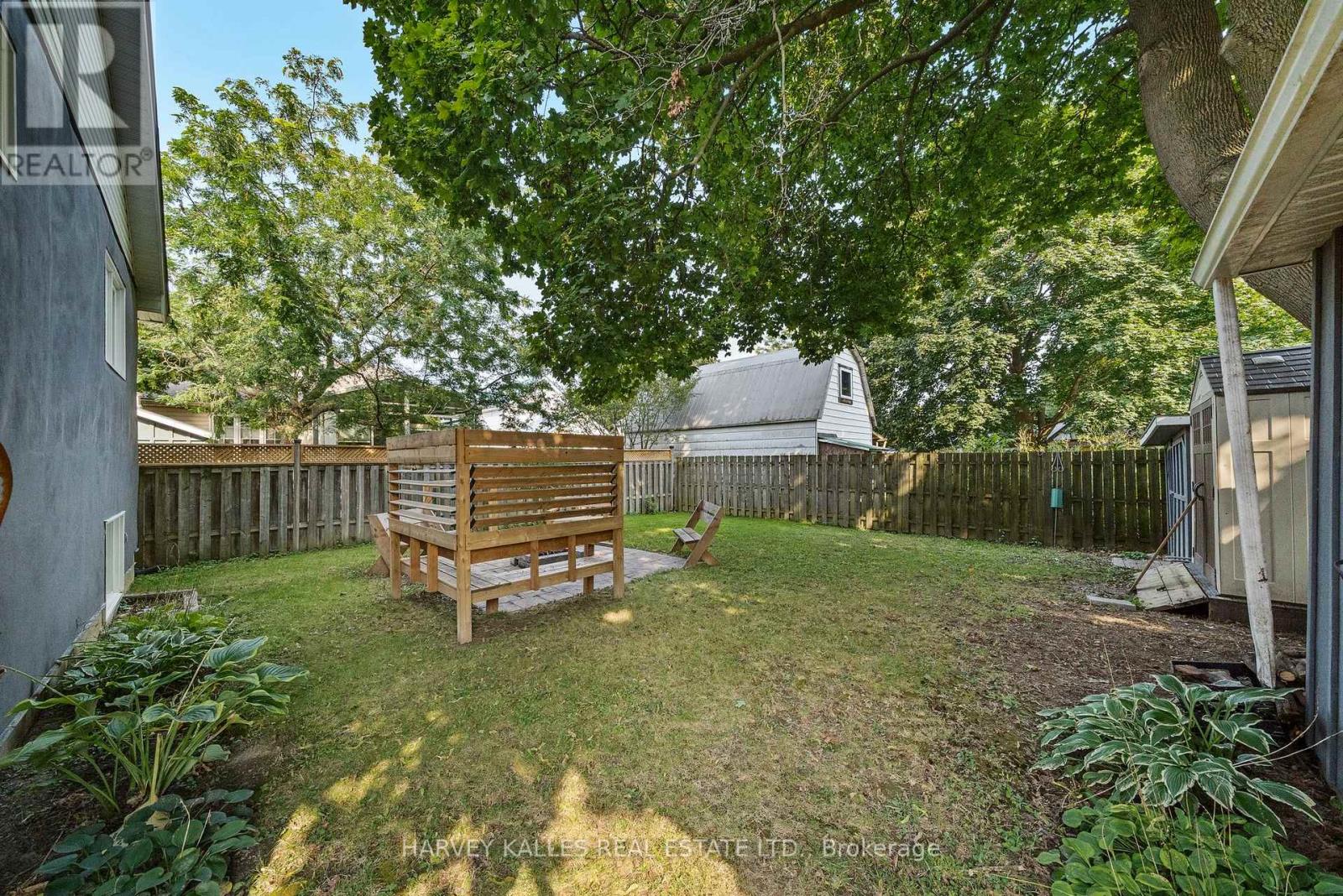 46 Barker Street, Prince Edward County, Ontario  K0K 2T0 - Photo 34 - X12281326