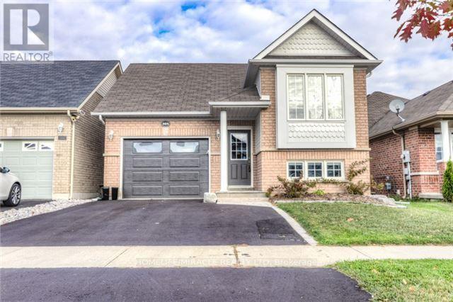 584 FALCONRIDGE DRIVE, Oshawa, Ontario