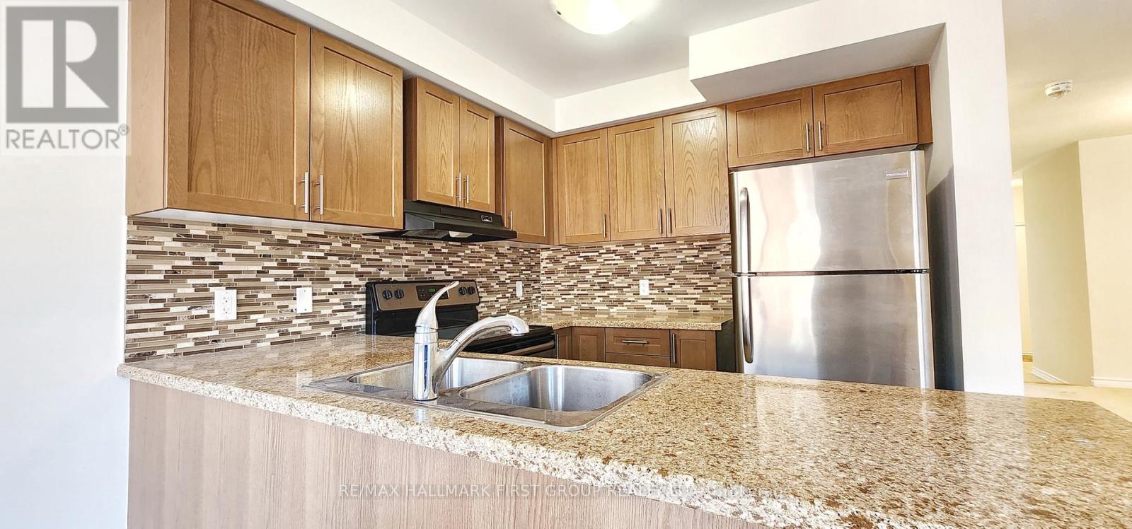 2448 Steeplechase Street, Oshawa, Ontario  L1L 0J6 - Photo 9 - E12713386