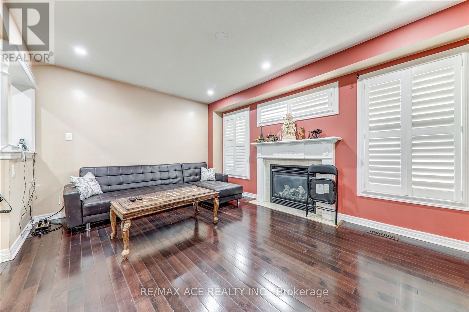 51 Stammers Drive, Ajax, Ontario  L1T 0L5 - Photo 19 - E12713484