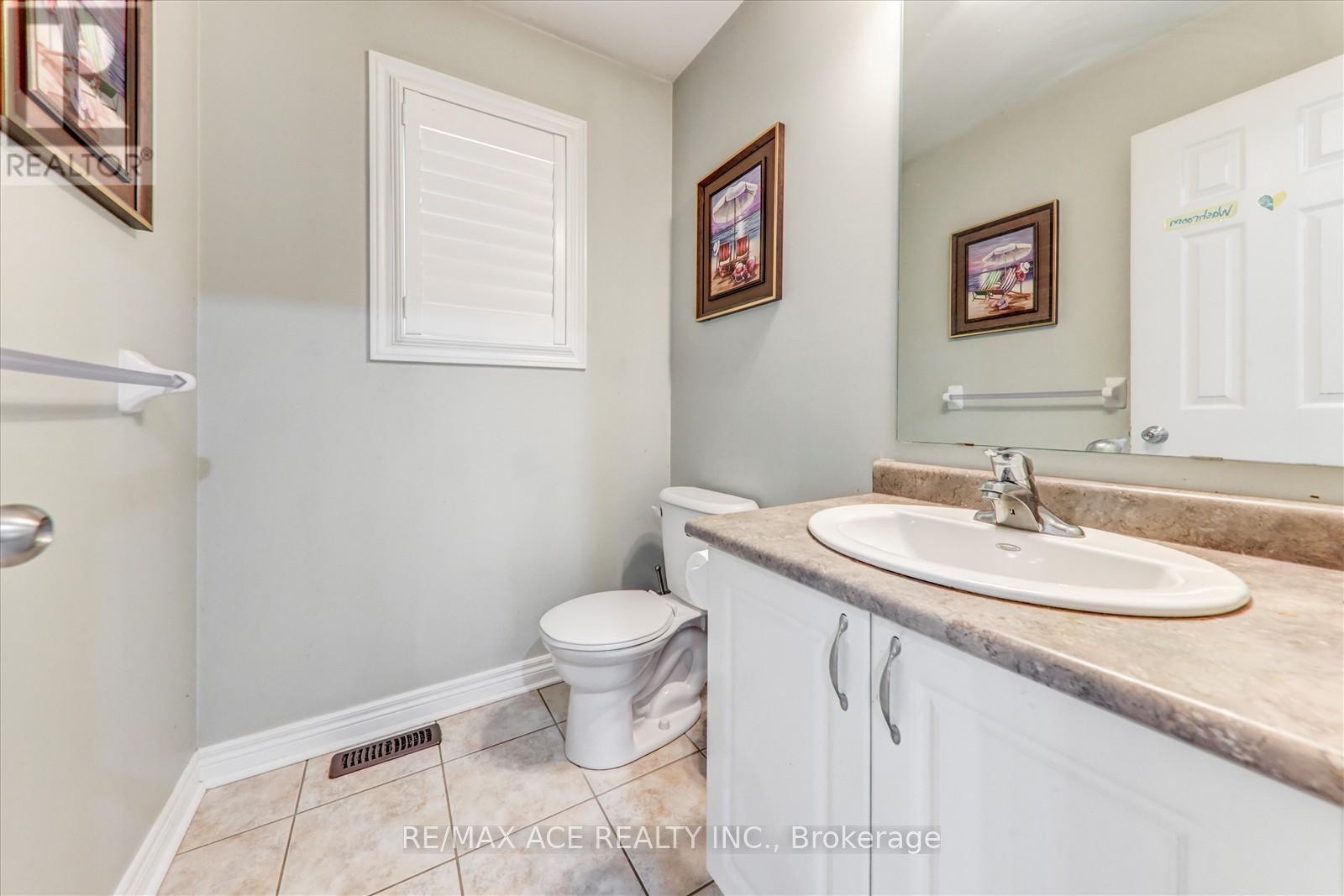 51 Stammers Drive, Ajax, Ontario  L1T 0L5 - Photo 8 - E12713484