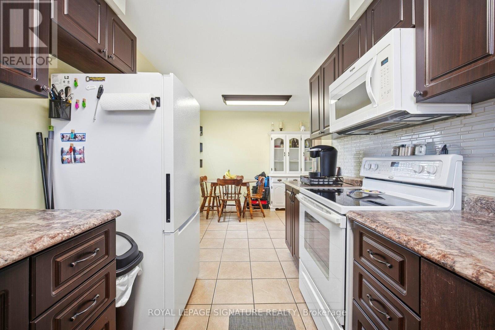 204 Medina Court, Oshawa, Ontario  L1J 7E1 - Photo 17 - E12713500