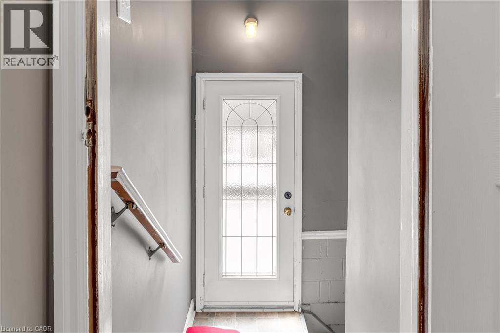 331 East 42nd Street, Hamilton, Ontario  L8T 3A6 - Photo 18 - 40799792