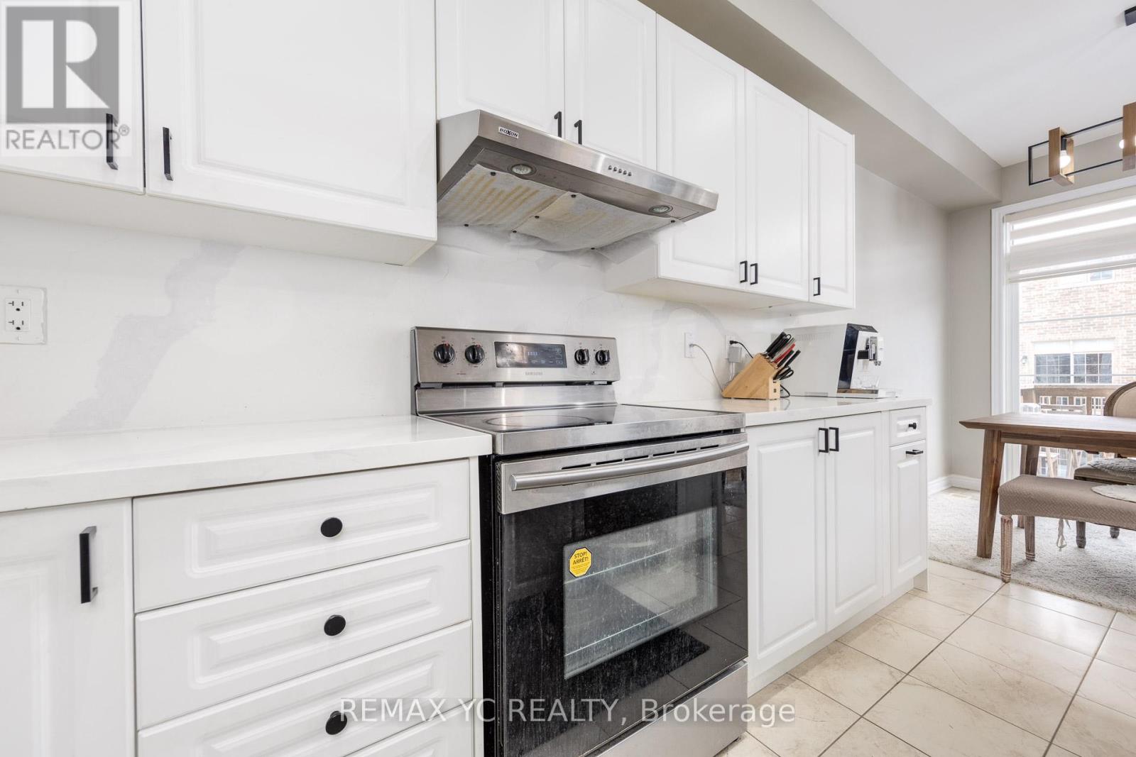 58 Sandwell Street, Vaughan, Ontario  L4H 4S4 - Photo 15 - N12713288