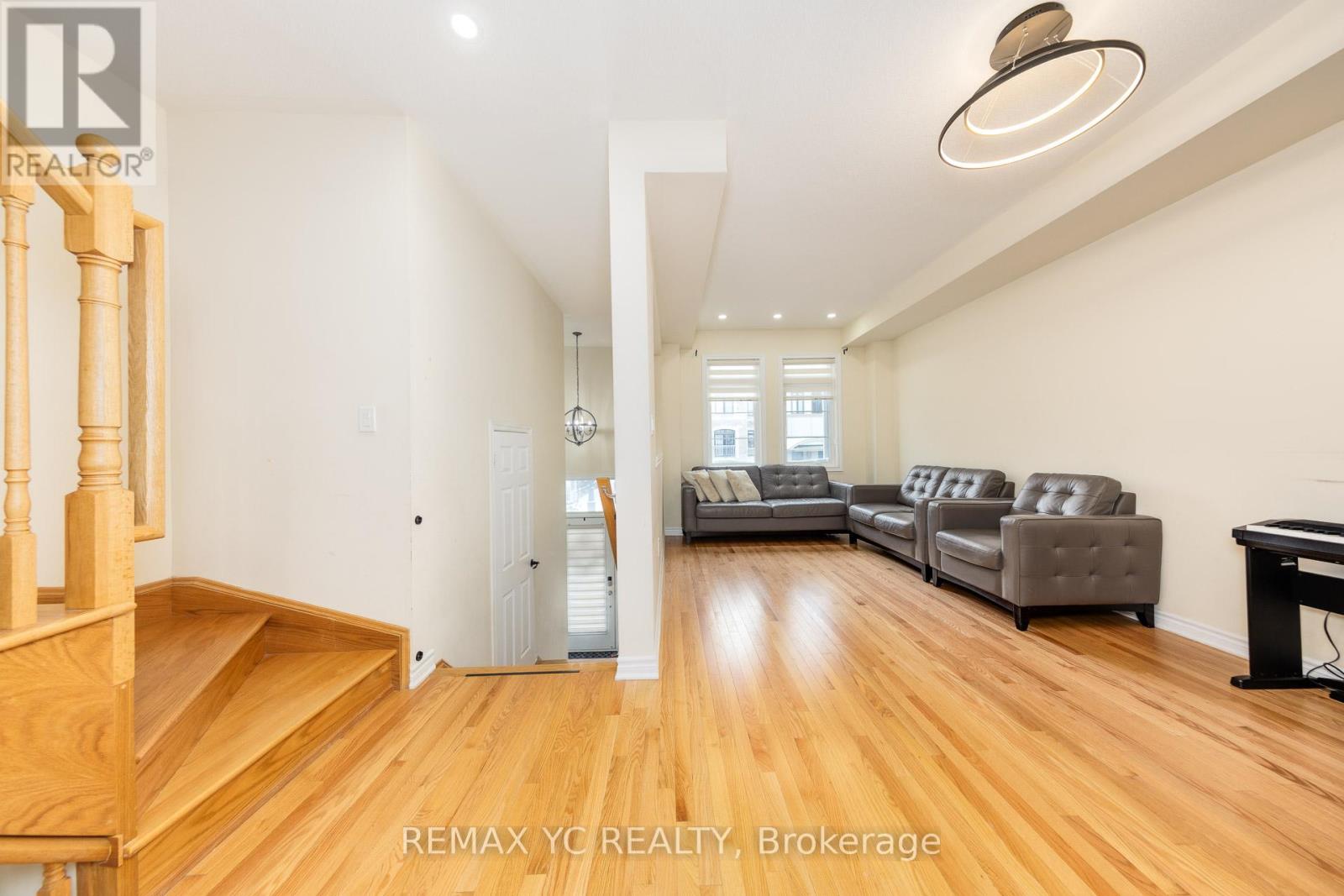 58 Sandwell Street, Vaughan, Ontario  L4H 4S4 - Photo 5 - N12713288