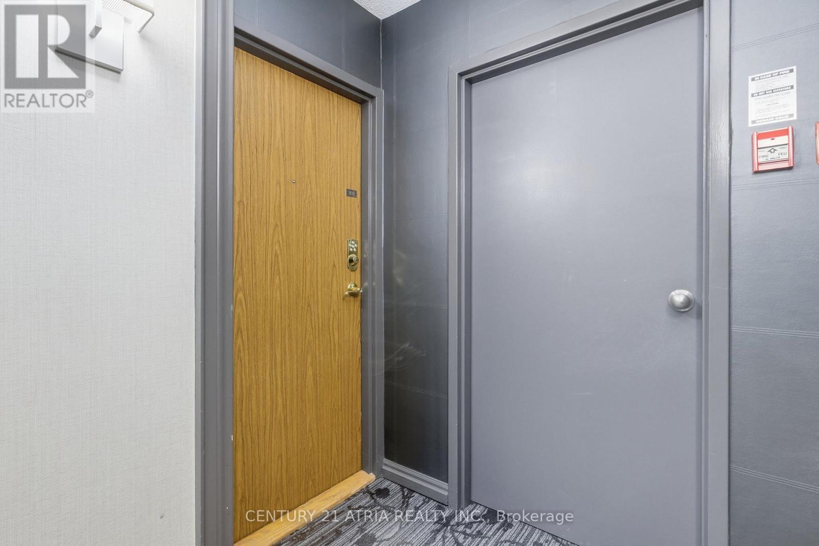 909 - 50 Baif Boulevard, Richmond Hill, Ontario  L4C 5L1 - Photo 3 - N12713370