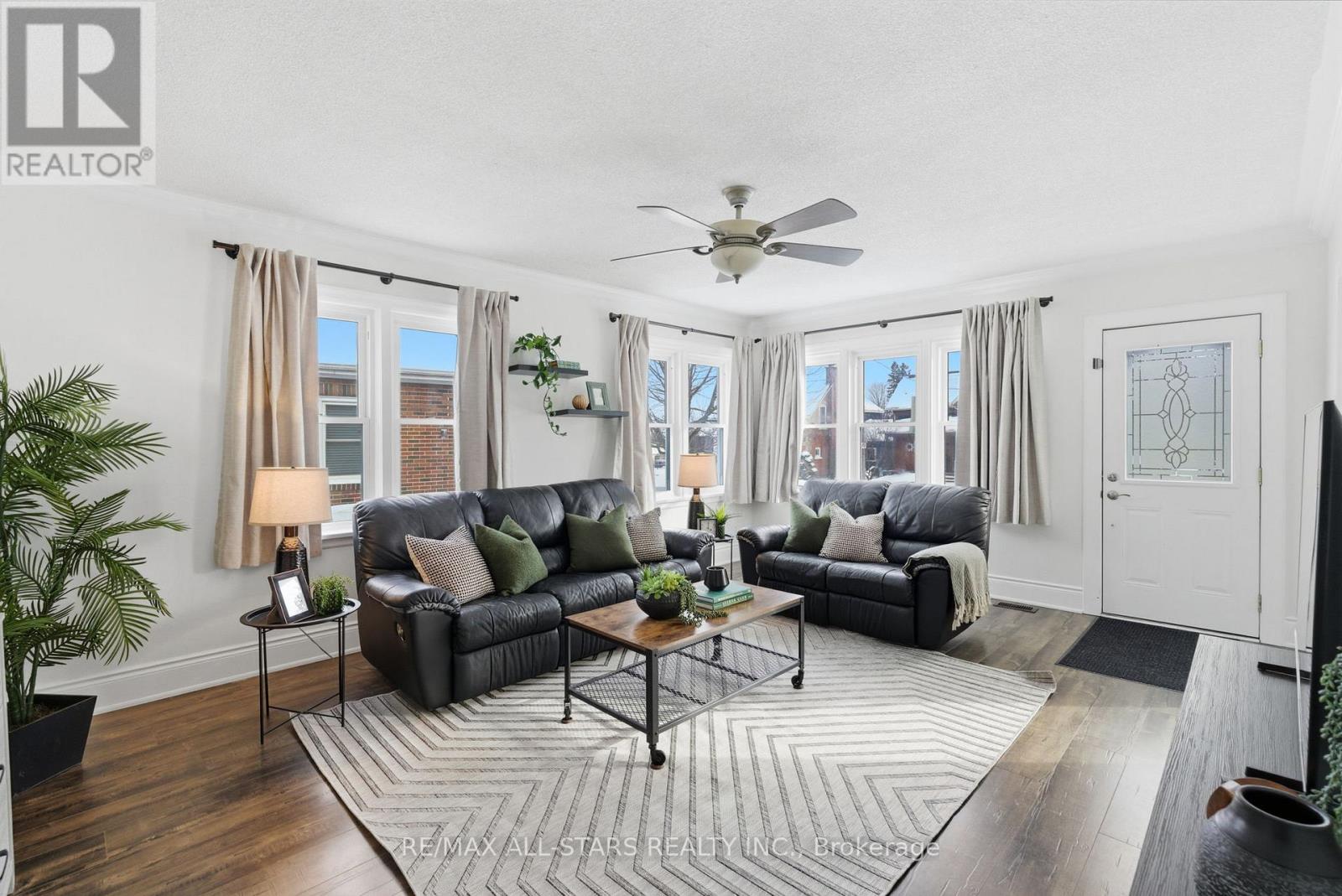 34 River Street, Brock, Ontario  L0C 1H0 - Photo 3 - N12713414