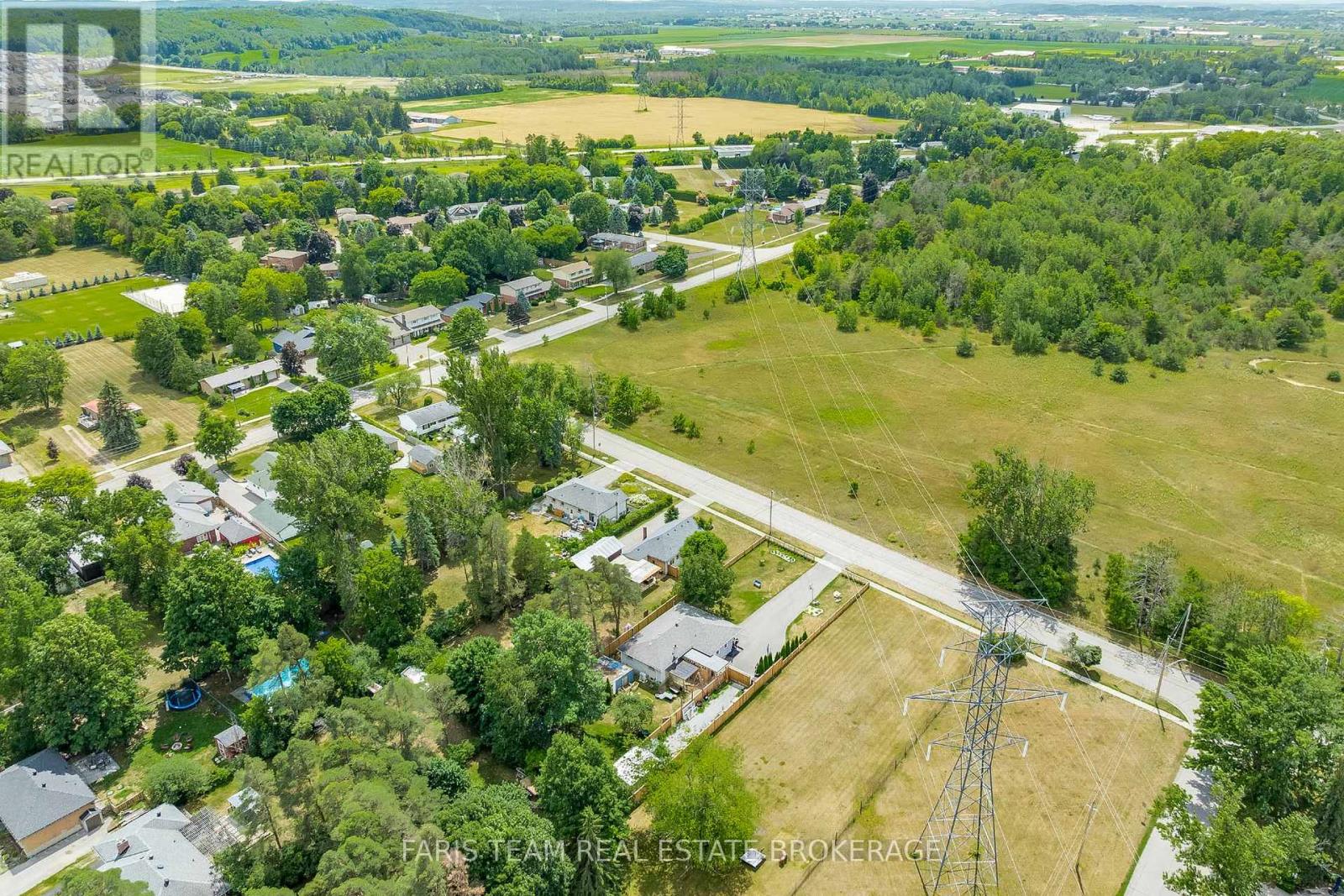 11 Park Avenue, East Gwillimbury, Ontario  L9N 1G9 - Photo 34 - N12713432