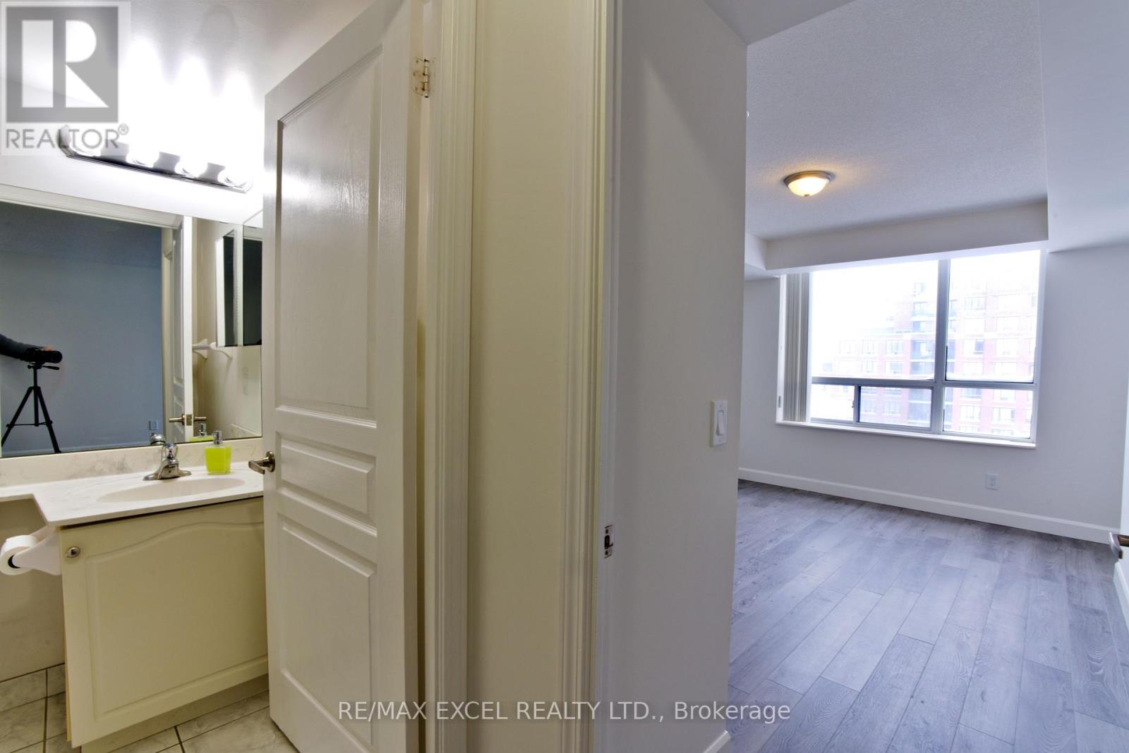 907 - 350 Red Maple Road, Richmond Hill, Ontario  L4C 0T5 - Photo 22 - N12713476