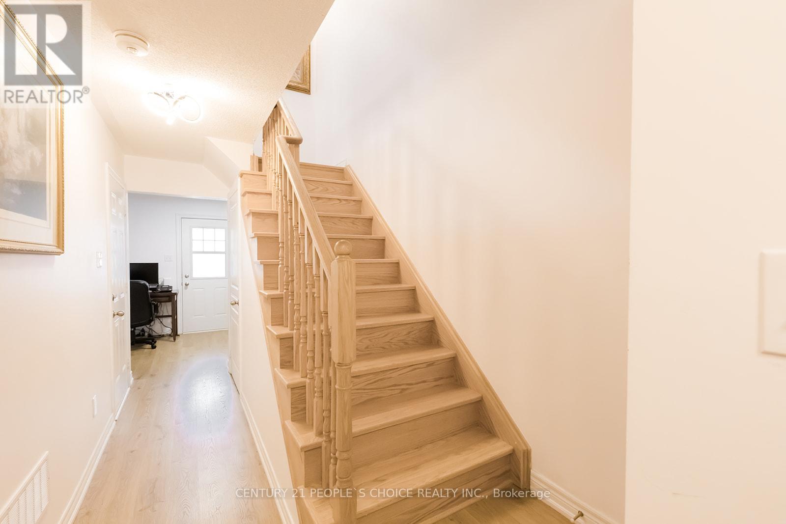 102 Roy Grove Way, Markham, Ontario  L6E 0T7 - Photo 10 - N12713498