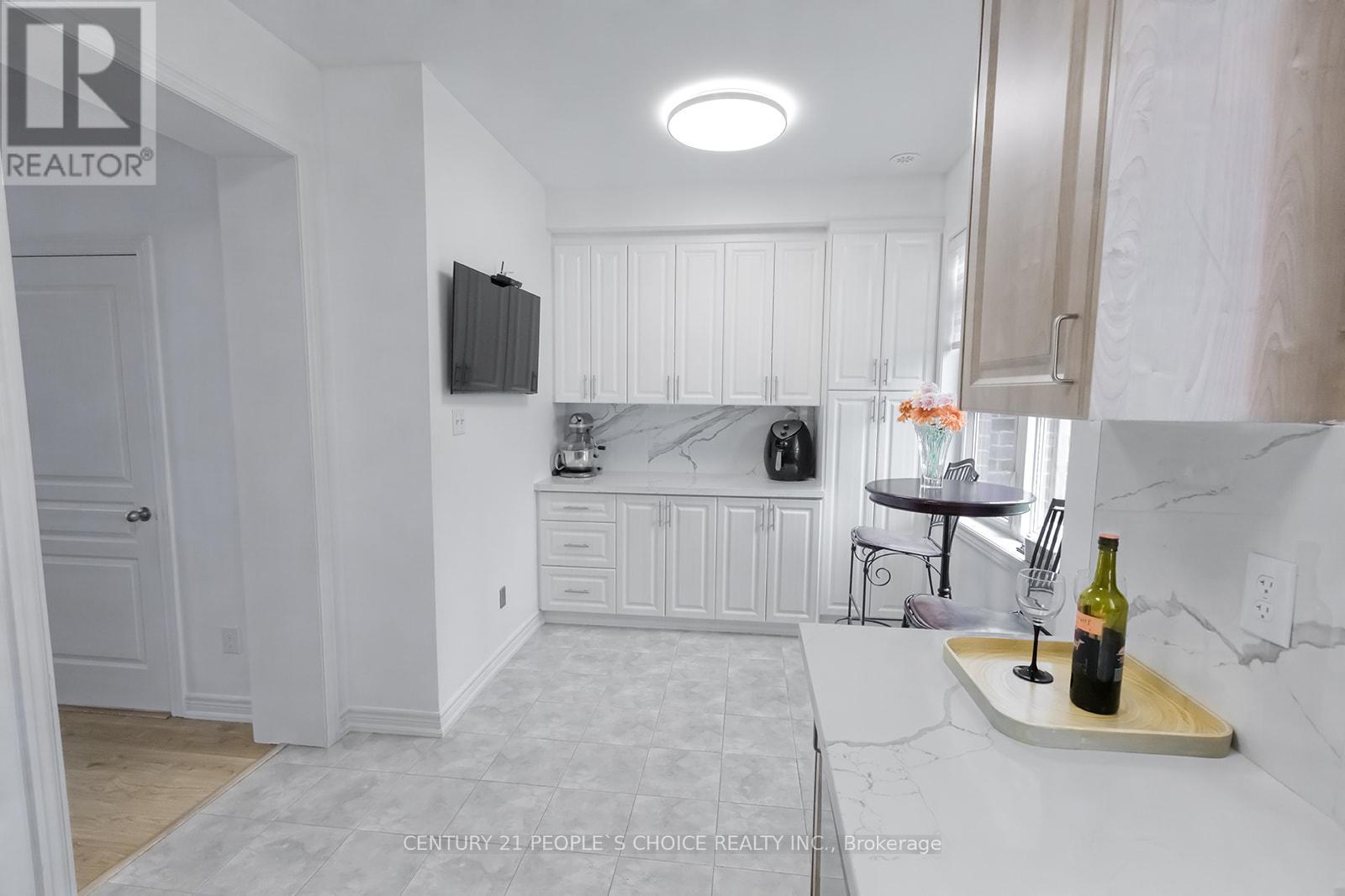 102 Roy Grove Way, Markham, Ontario  L6E 0T7 - Photo 13 - N12713498