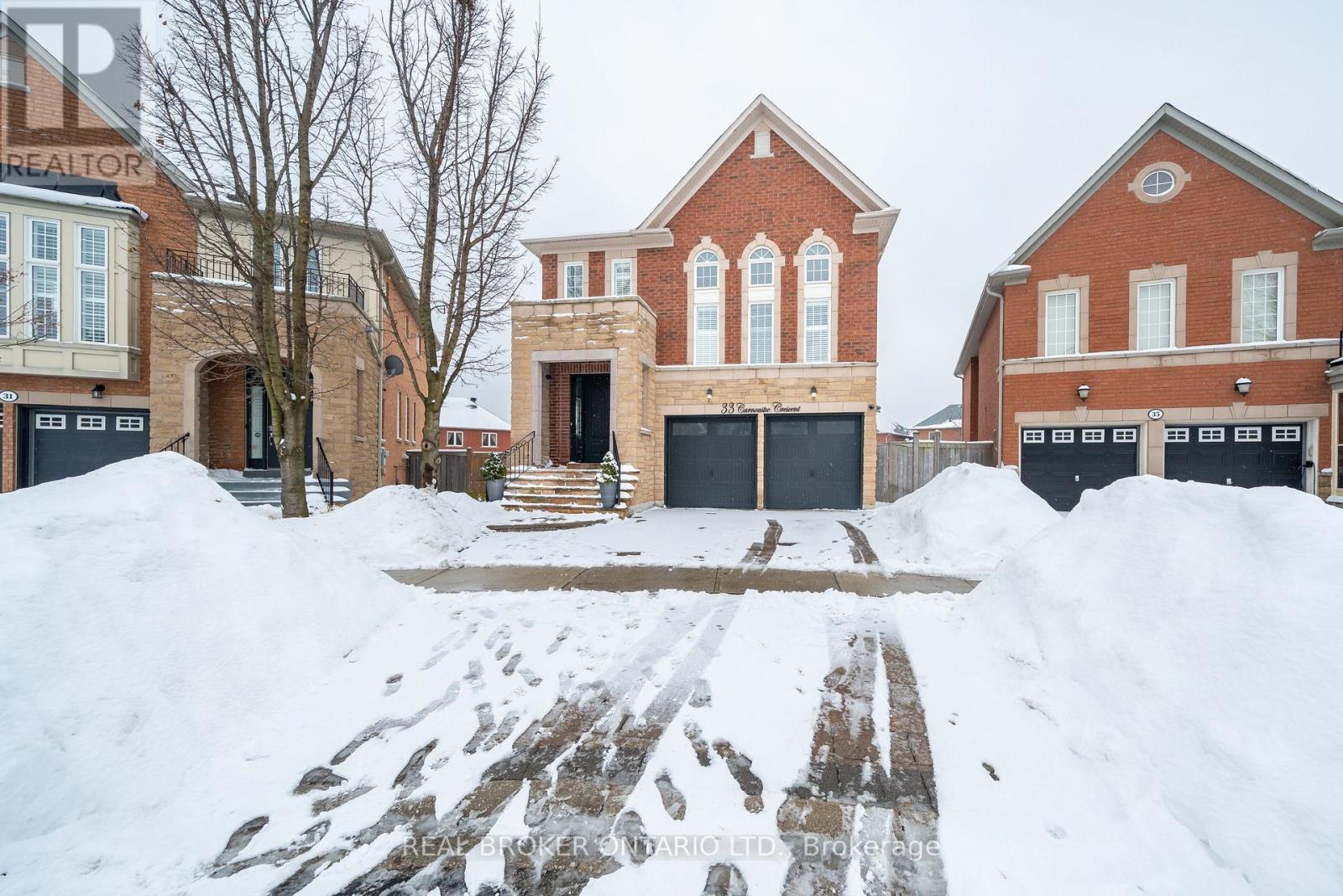 33 CARNOUSTIE CRESCENT, Richmond Hill, Ontario